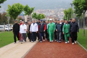 H&uuml;davendigar'da sağlıklı yaşam y&uuml;r&uuml;y&uuml;ş&uuml;