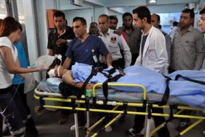 Ağabeyi askerde &ouml;ld&uuml;r&uuml;len gen&ccedil; intihara kalkıştı