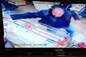 Kızının nişanı bozulmasın diye soygun yaptı