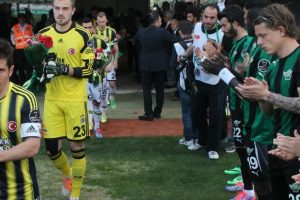 Akhisar Belediyespor'da buruk sevin&ccedil;