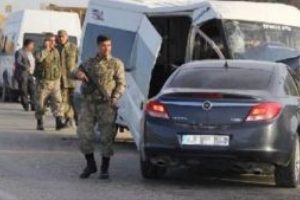 AK Partili eski vekile &uuml;zen kaza