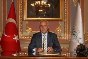 Vali Mutlu'dan "Deniz Gezmiş" mesajı