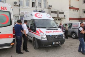 &Ouml;ğrenci servisi kaza yaptı: 18 yaralı