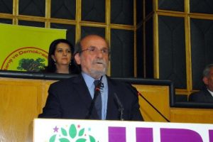 HDP'de g&uuml;ndem "Freedom House" raporuydu