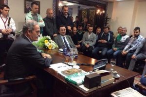 Bursasporlu taraftarlar Başkan Altepe'yi ziyaret etti