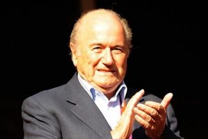 Blatter'in ırk&ccedil;ılığa &ccedil;&ouml;z&uuml;m &ouml;nerisi puan silme