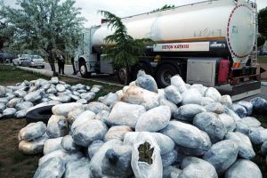 Bing&ouml;l'de 1,5 ton esrar ele ge&ccedil;irildi