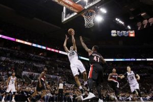 San Antonio Spurs bir adım &ouml;ne ge&ccedil;ti:116-92