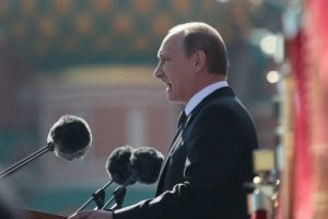 Putin askerlerini geri &ccedil;ektiklerini duyurdu