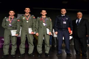 Kazanan &ouml;ğrenciler oldu