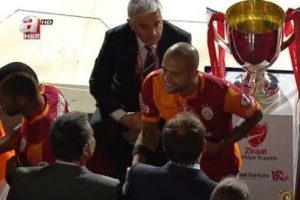 Melo'dan şaşırtan hareket