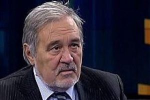 İlber Ortaylı'dan 'caps'leri aratmayacak konuşma!