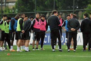Beşiktaş'ta hazırlıklar s&uuml;r&uuml;yor