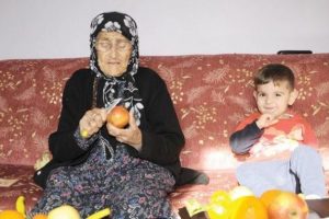 110 yaşın sırrı ayaklarında!..