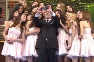Beyaz'dan Miss Turkey selfie'si