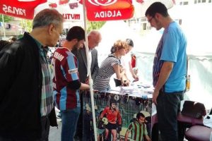 'Adalet i&ccedil;in Feneri Yak'a 150 bin imza