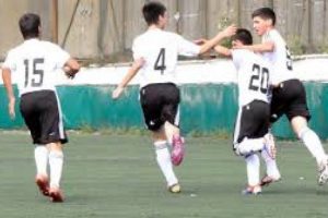 Beşiktaş şampiyonluğu penaltılarla ka&ccedil;ırdı