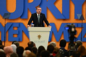 "Kadına el kaldıran insanlığa el kaldırmıştır"