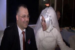 20 yıllık eşten d&uuml;ğ&uuml;n s&uuml;rprizi