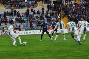 Bursasporlu futbolculardan beraberlik a&ccedil;ıklaması!