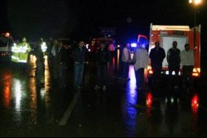 Sel T&uuml;rkiye - İran yolunu kapattı