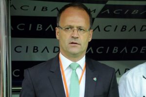 "Futbolcularıma arma i&ccedil;in oynayın dedim"