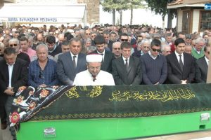 Gonca &Ccedil;akan son yolculuğuna dualarla uğurlandı...