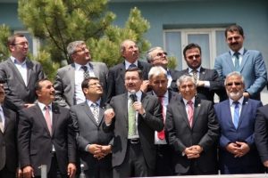 G&ouml;k&ccedil;ek'ten "bu şansı iyi değerlendirin" &ccedil;ağrısı