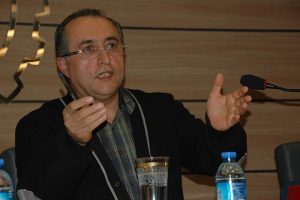 "Dertleri belli h&uuml;k&uuml;meti yıkmaya &ccedil;alışıyorlar"