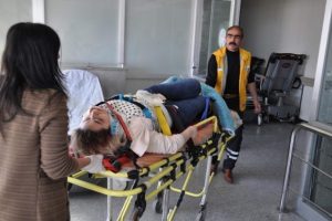 Memurları taşıyan servis kaza yaptı: 17 yaralı