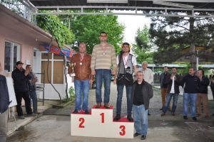 75 sporcu derece alabilmek i&ccedil;in yarıştı