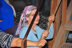 Madendeki umutlu bekleyiş s&uuml;r&uuml;yor