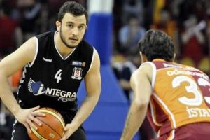 Beşiktaş'tan G.Saray'a ağır darbe