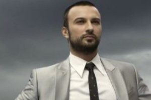 Yağış i&ccedil;in konserini iptal eden Tarkan, Soma'yı unuttu mu?