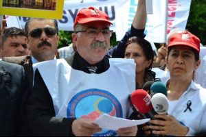 Meclis &ouml;n&uuml;nde Soma eylemi