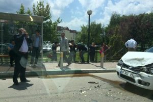 Bursa'da yine aynı durak yine aynı kaza!