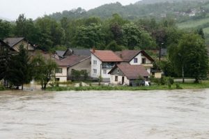 Bosna Hersek ve Sırbistan'da sel