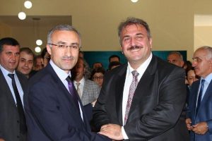 Recep Tayyip Erdoğan &Uuml;niversitesi rekt&ouml;rl&uuml;ğ&uuml; i&ccedil;in yarıştıllar