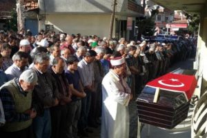Vekil yakını madenci toprağa verildi