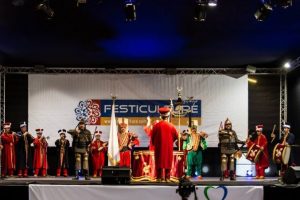 Bursa mehter takımı g&ouml;n&uuml;lleri fethetti