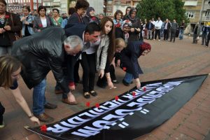 İneg&ouml;l'de maden kazası protestosu