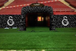 Galatasaray, Arena'nın &ccedil;ıkış t&uuml;nelini k&ouml;m&uuml;r karası yapıyor