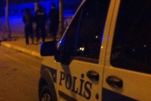 Gazi Mahallesi'nde polis m&uuml;dahalesi