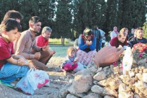 Şehitlerin &ccedil;ocukları okuyacak g&ouml;zleri arkada kalmayacak