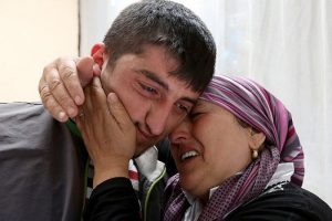 &Ccedil;avuşuyla yaşadığı tartışmayla hayatta kaldı