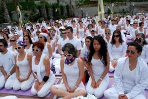 Soma i&ccedil;in yoga yaptılar