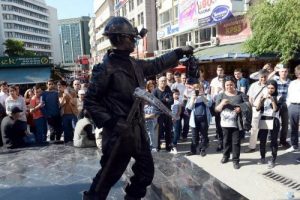 Soma'ya cansız madenci desteği
