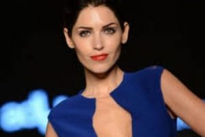 Yolanthe Cabau: Soma i&ccedil;in dua ediyorum