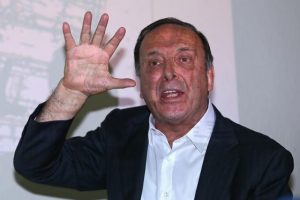 İhalelerde b&uuml;y&uuml;k, vergide k&uuml;&ccedil;&uuml;k