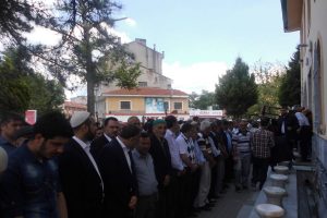 Soma'daki şehitler i&ccedil;in gıyabi cenaze namazı kılındı
